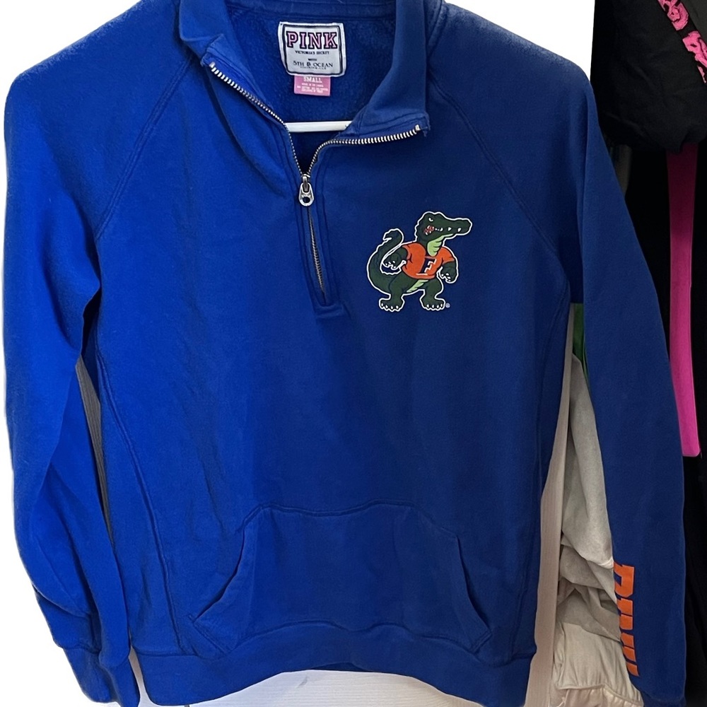 Gators sweatshirt